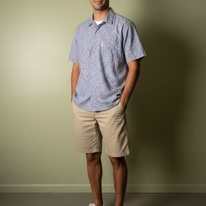 Columbia Men's Patterned Blue Button Down Shirt